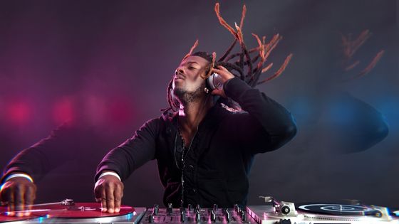 5 Reasons to Hire DJ For Your Party