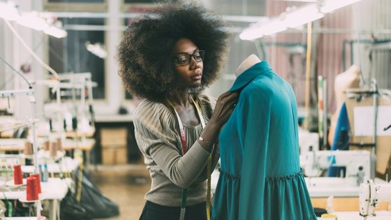 An Ultimate Guide to Become a Successful Fashion Designer