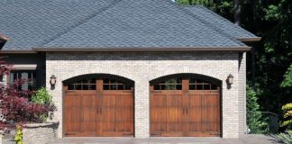 Garage Door Maintenance and Repair Tips